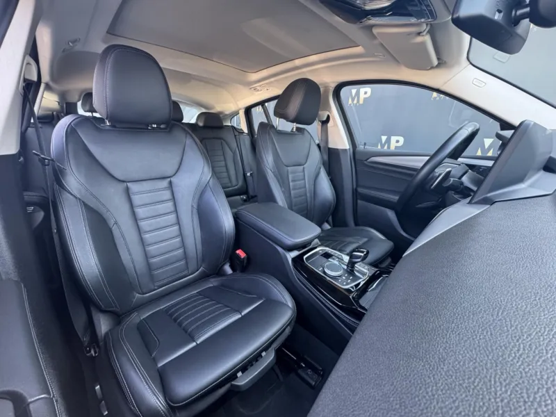 BMW X4 – 2.0 xDrive20d, PANO, DPH, WIFI