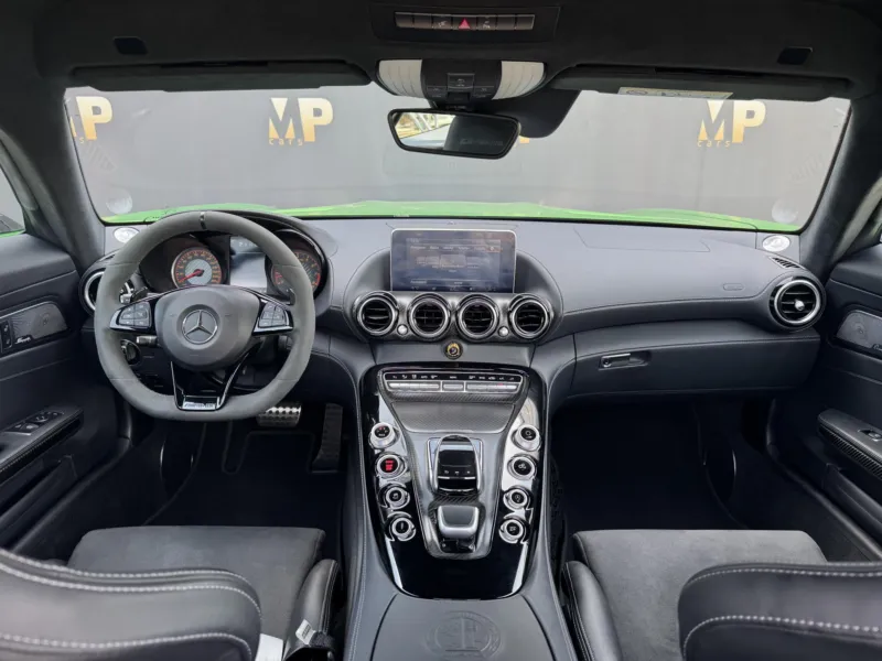 Mercedes-Benz AMG GT – R 4.0 V8 430kW, Carbon Ceramic