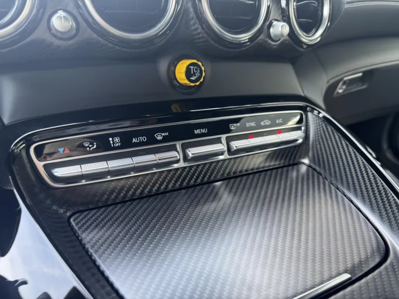 Mercedes-Benz AMG GT – R 4.0 V8 430kW, Carbon Ceramic