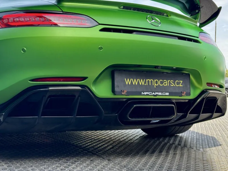 Mercedes-Benz AMG GT – R 4.0 V8 430kW, Carbon Ceramic