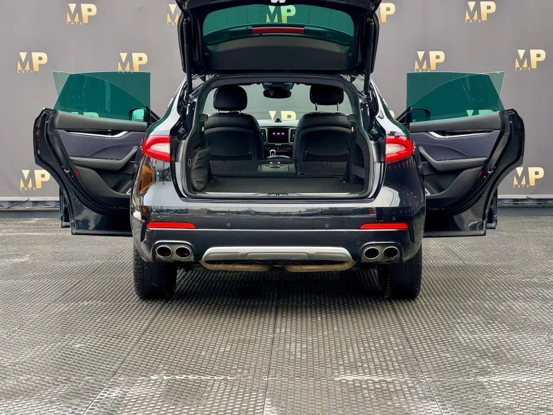 Maserati Levante – GranLusso Q4, 3.0iV6 257kW, ČR