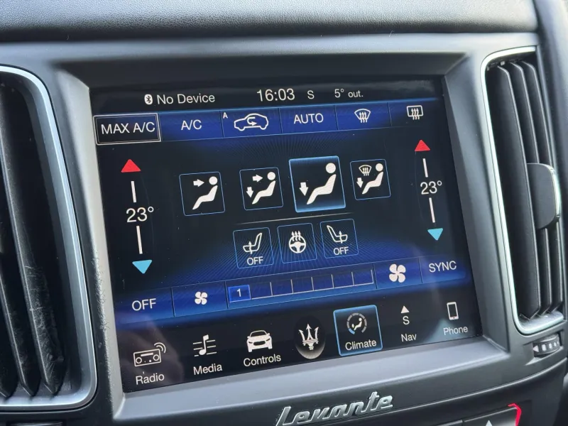Maserati Levante – GranLusso Q4, 3.0iV6 257kW, ČR