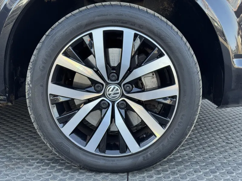 Volkswagen Multivan – T6 Long 2.0TDi 4M Highline DPH