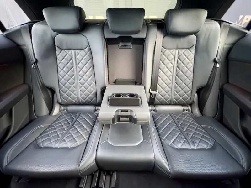 Audi SQ8 – 4.0 V8 TDI B&O Matrix DPH ČR