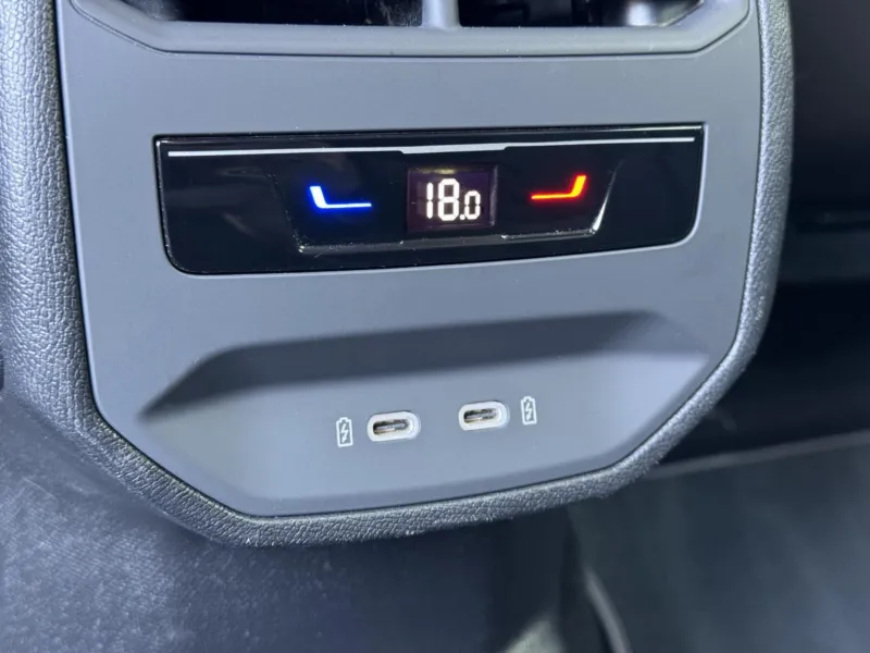 Seat Leon – 1.5eTSi DSG Xcellence DPH 1Maj