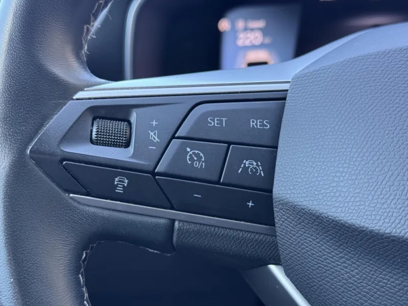 Seat Leon – 1.5eTSi DSG Xcellence DPH 1Maj