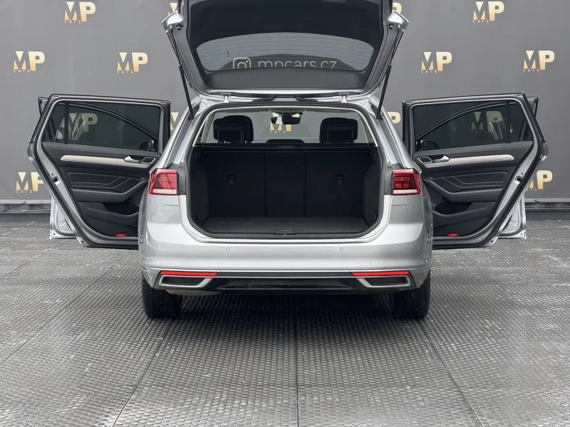 Volkswagen Passat – 1.5TSi DSG Elegance, ČR, 360°