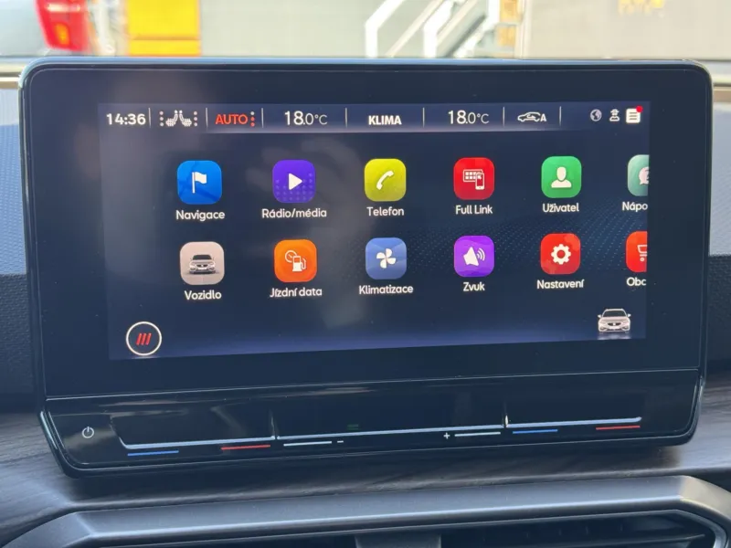 Seat Leon – 1.5eTSi DSG Xcellence DPH 1Maj
