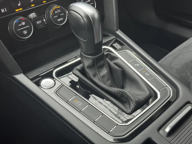 Volkswagen Passat – 1.5TSi DSG Elegance, ČR, 360°