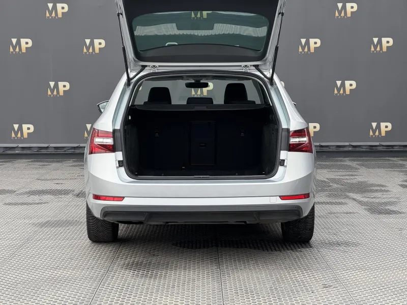 Škoda Superb – III 1.6TDi 88kW MAN, Ambition+