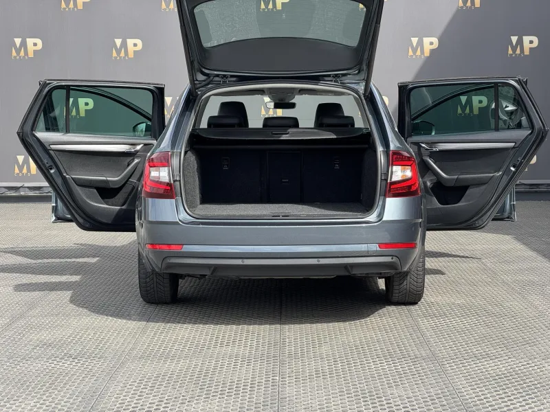 Škoda Octavia – III 1.6TDi Style, Virtual, ACC