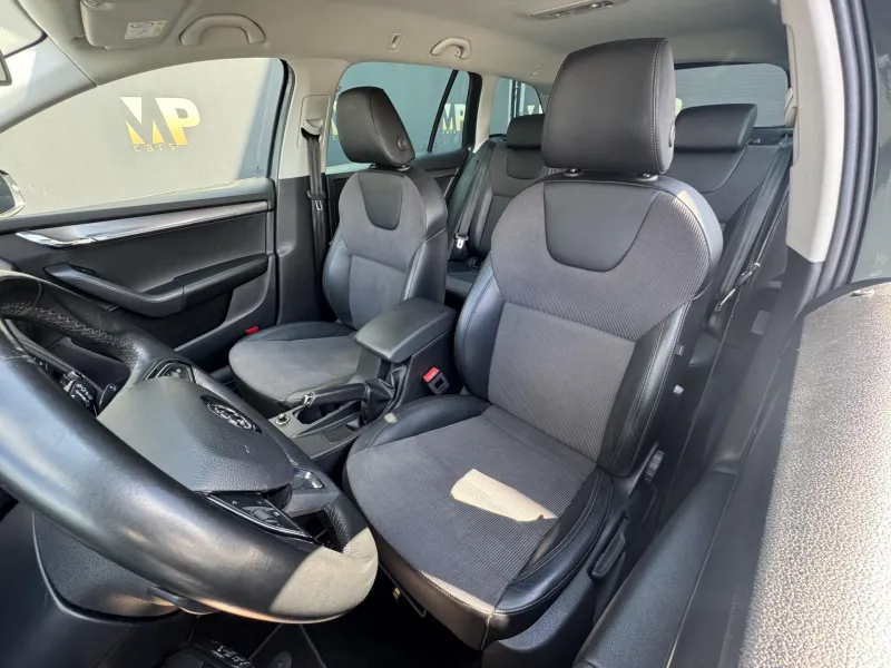 Škoda Octavia – III 1.6TDi Style, Virtual, ACC