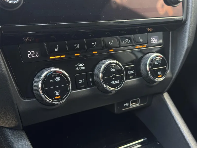 Škoda Octavia – III 1.6TDi Style, Virtual, ACC