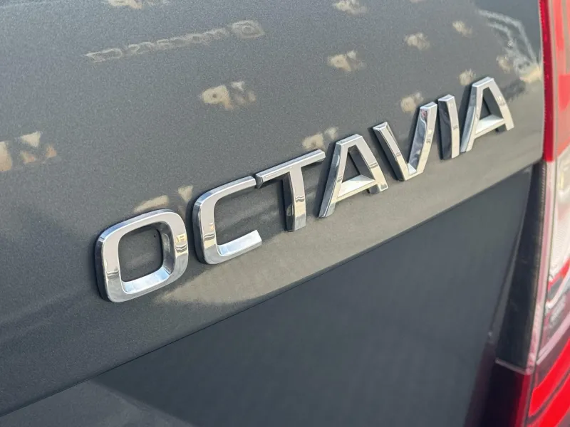 Škoda Octavia – III 1.6TDi Style, Virtual, ACC