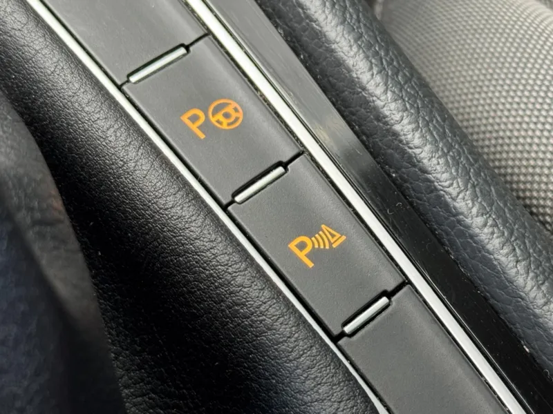 Volkswagen Golf – VII 1.4TSi MAN Highline, PANO