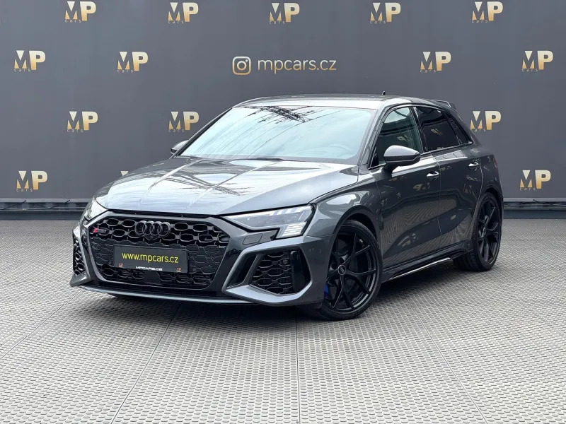 Audi RS 3 – 2.5TFSi 294kW Quattro, Matrix