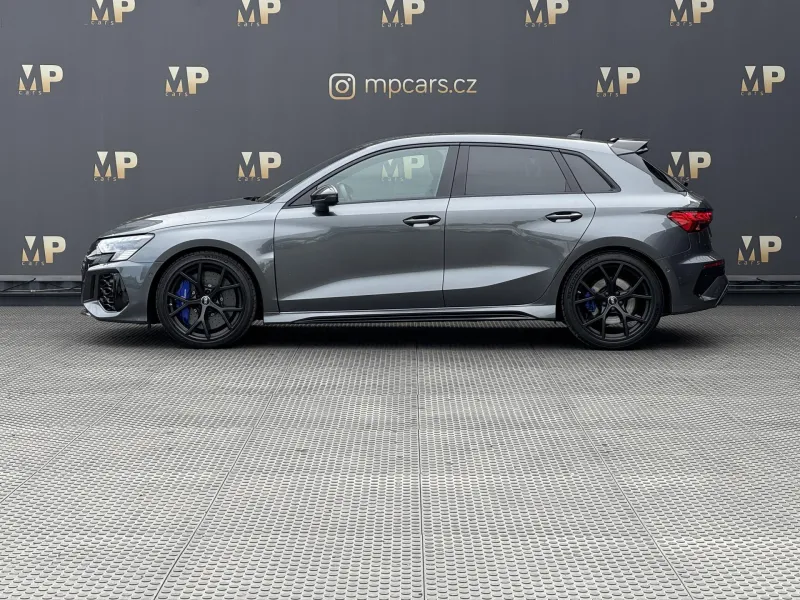 Audi RS 3 – 2.5TFSi 294kW Quattro, Matrix