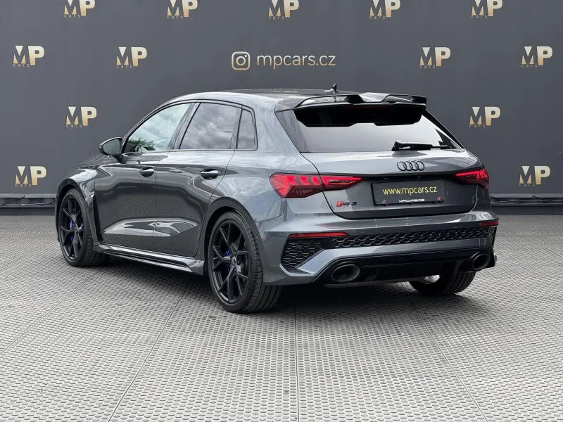 Audi RS 3 – 2.5TFSi 294kW Quattro, Matrix