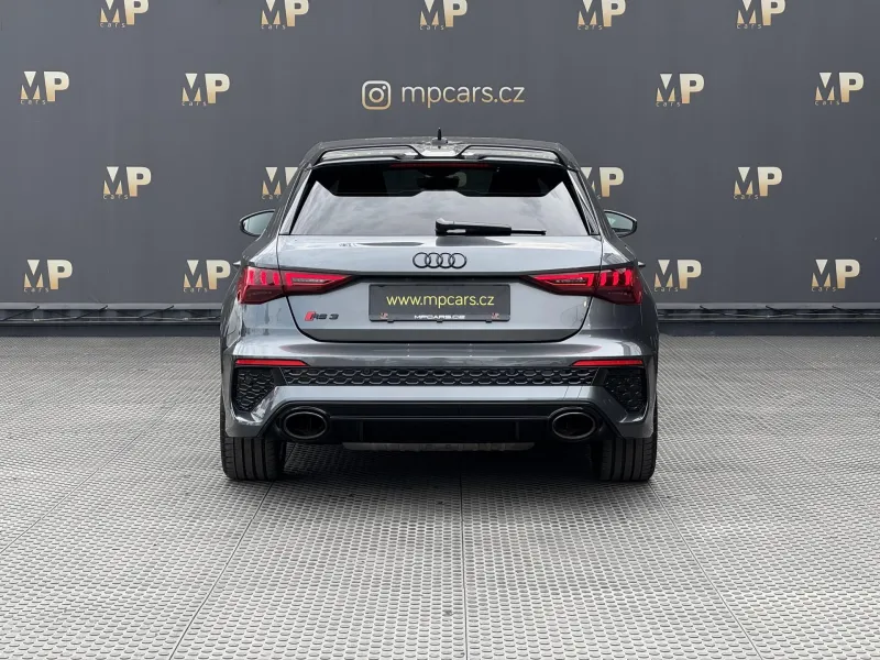 Audi RS 3 – 2.5TFSi 294kW Quattro, Matrix