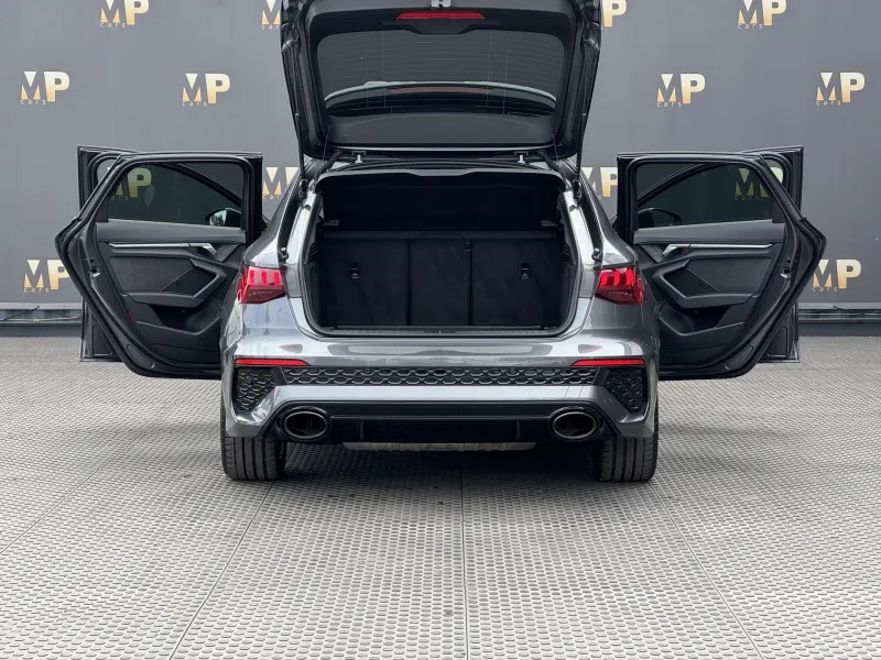 Audi RS 3 – 2.5TFSi 294kW Quattro, Matrix