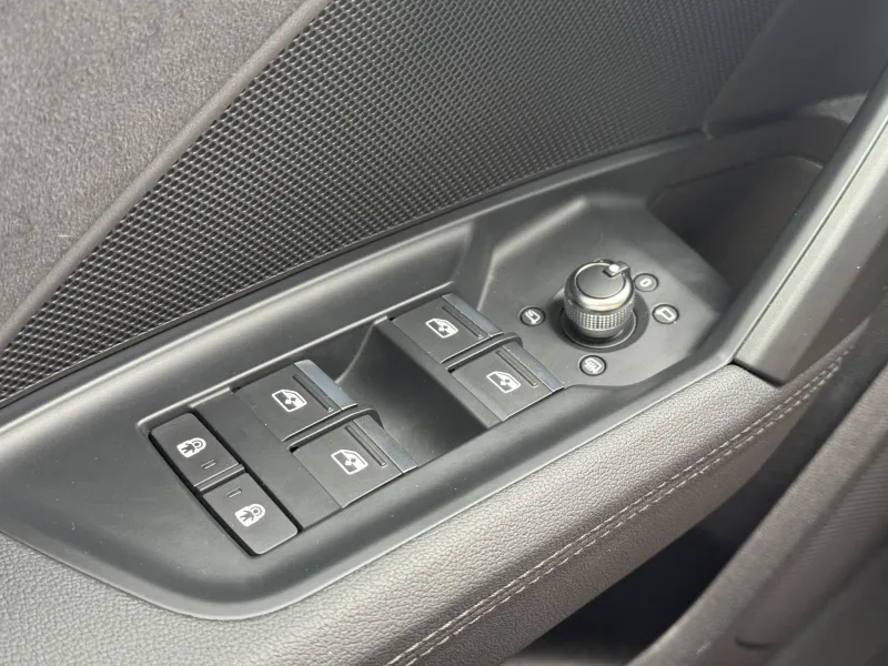Audi RS 3 – 2.5TFSi 294kW Quattro, Matrix