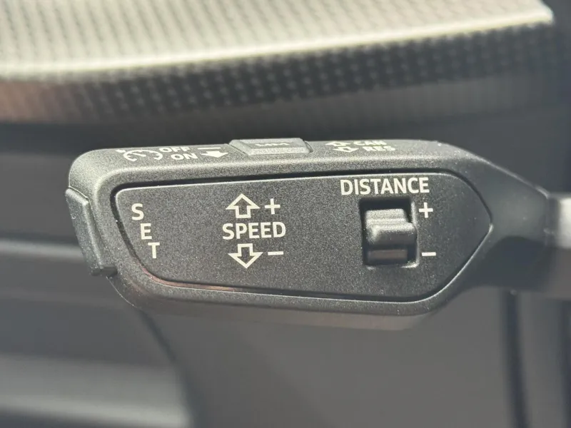 Audi RS 3 – 2.5TFSi 294kW Quattro, Matrix
