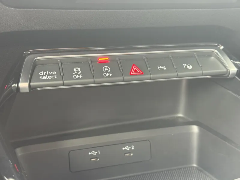 Audi RS 3 – 2.5TFSi 294kW Quattro, Matrix