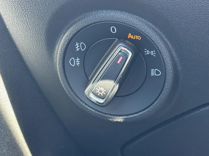Seat Leon – 1.4 TSi 92kW MAN FR, LED, NAVI