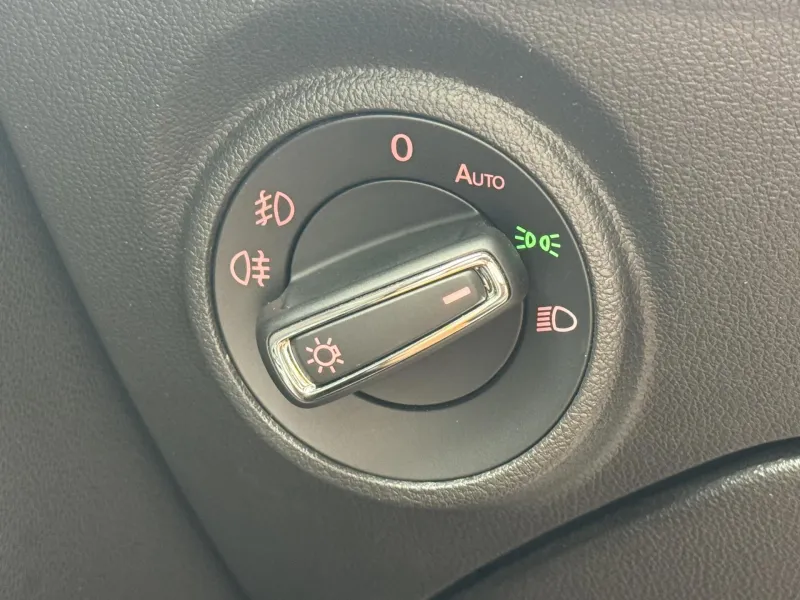 Seat Leon – 1.4TSi 92kW MAN FR, PANO 1.Maj