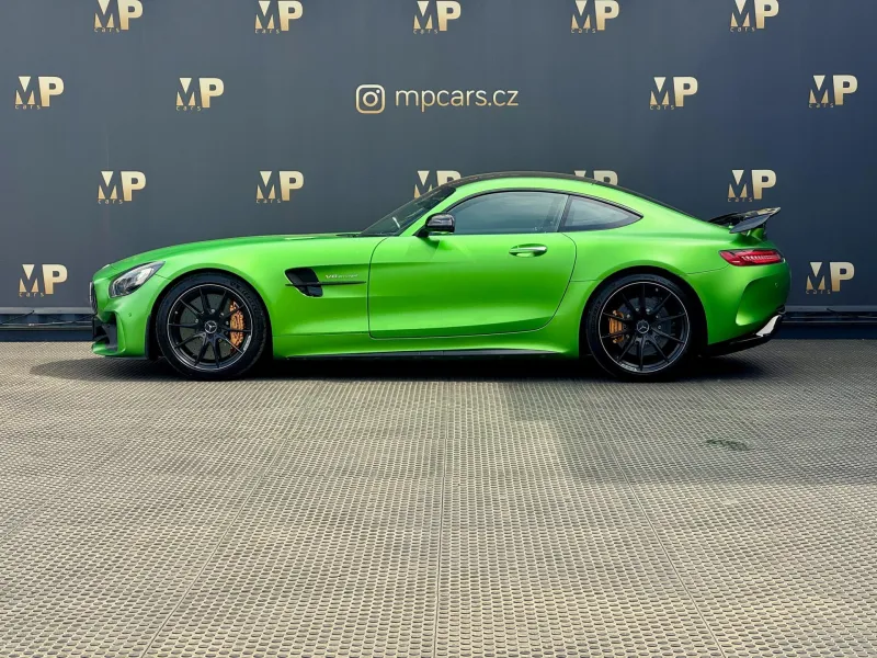 Mercedes-Benz AMG GT – R 4.0 V8 430kW, Carbon Ceramic