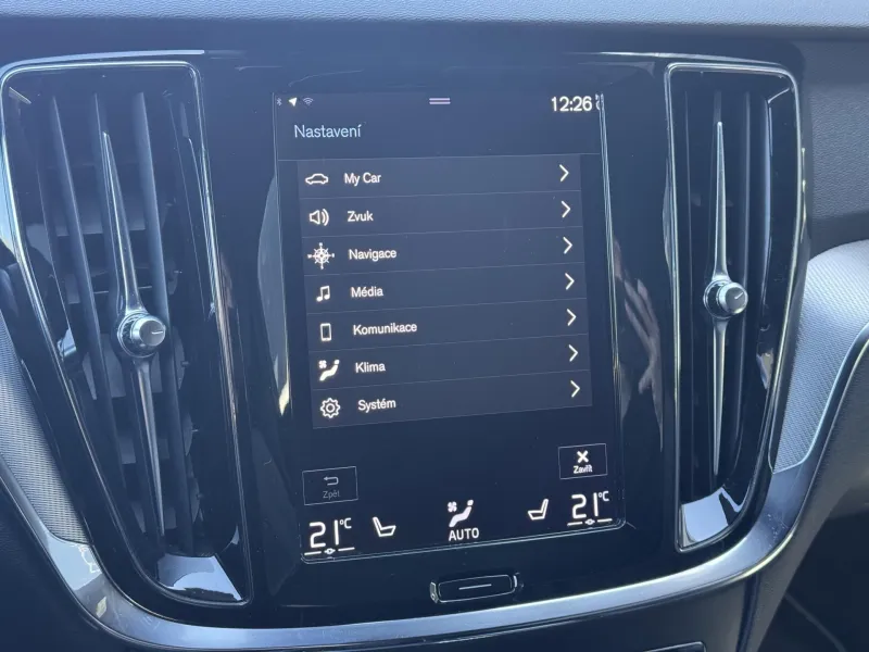Volvo V60 – 2,0 T8 4X4, Recharge, Polestar