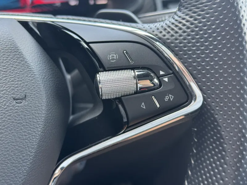 Škoda Kodiaq – 2.0TSi DSG Sportline 4X4, DPH