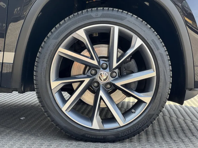 Škoda Kodiaq – 2.0TSi DSG Sportline 4X4, DPH
