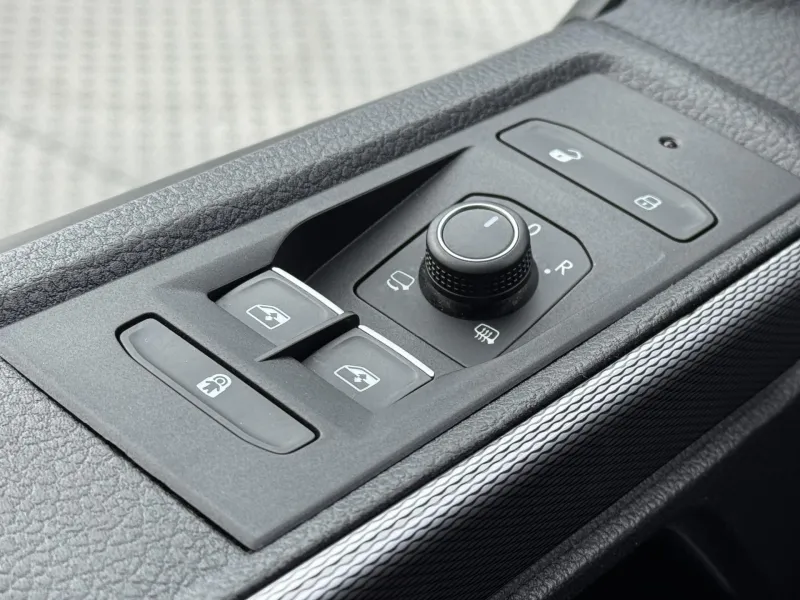 Volkswagen Multivan – 2.0TDi DSG 110kW Highline, DPH