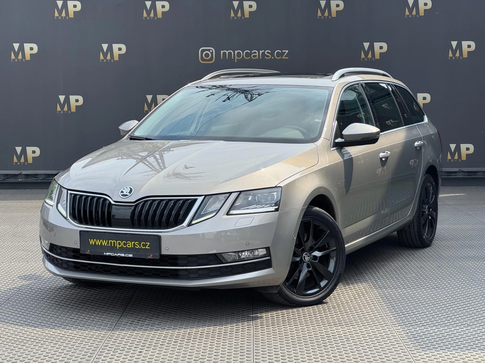 Škoda Octavia – III 1.5TSi DSG Style+, 1.Maj