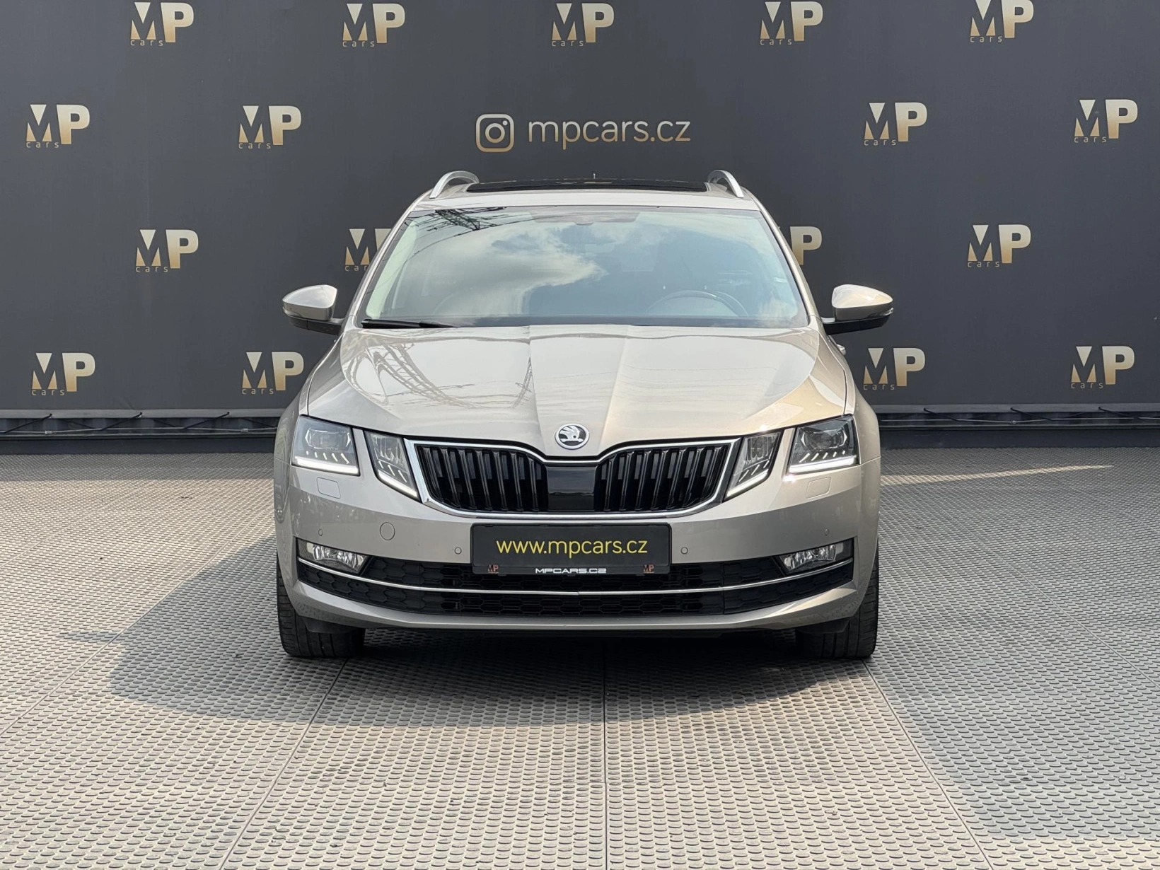 Škoda Octavia – III 1.5TSi DSG Style+, 1.Maj