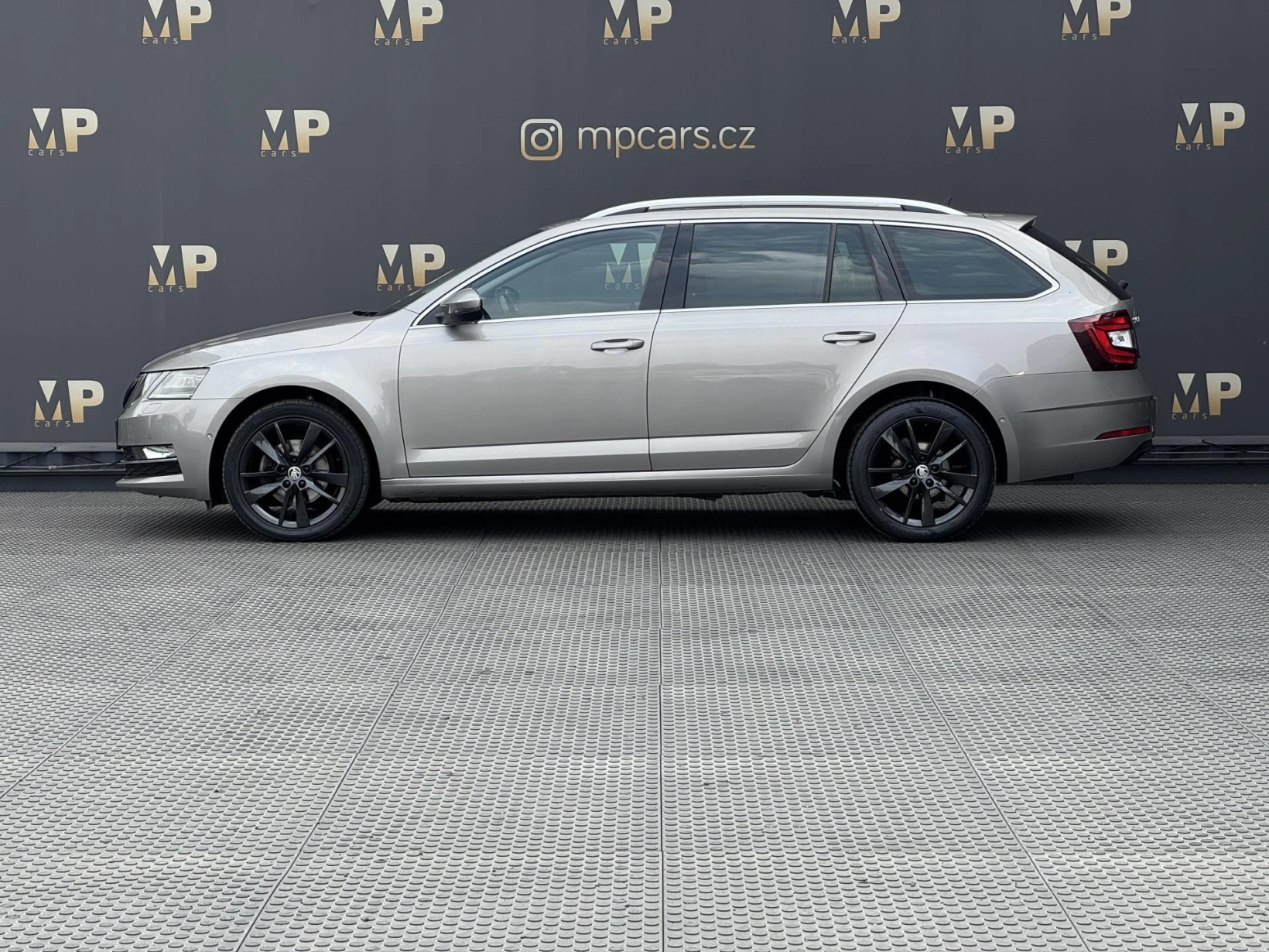 Škoda Octavia – III 1.5TSi DSG Style+, 1.Maj