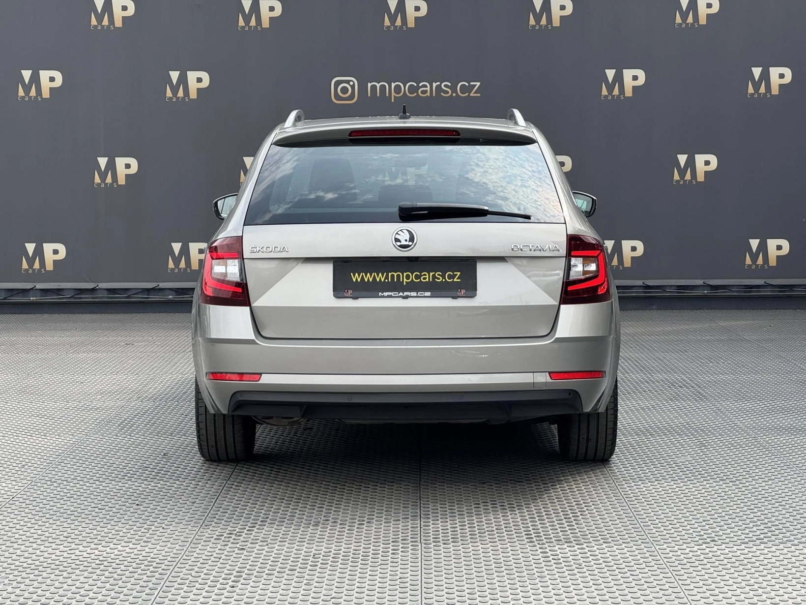 Škoda Octavia – III 1.5TSi DSG Style+, 1.Maj