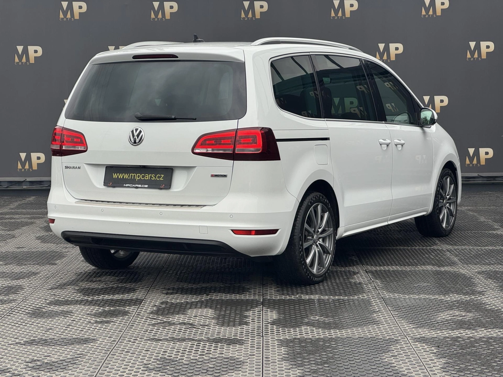 Volkswagen Sharan – 2.0TDi 110kW Highline, 7míst