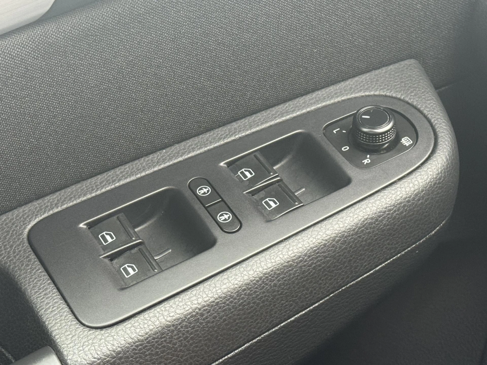 Volkswagen Sharan – 2.0TDi 110kW Highline, 7míst