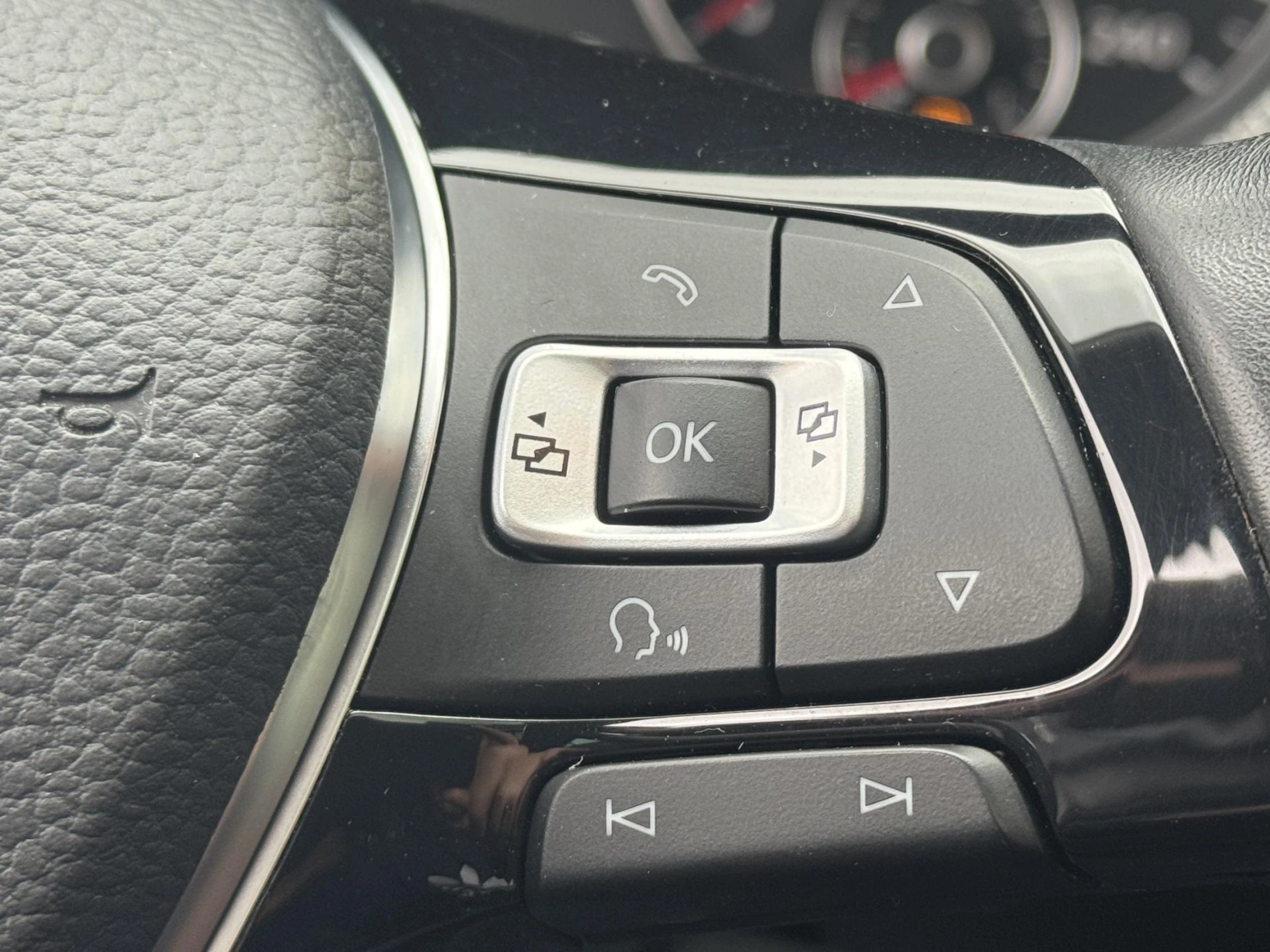 Volkswagen Sharan – 2.0TDi 110kW Highline, 7míst