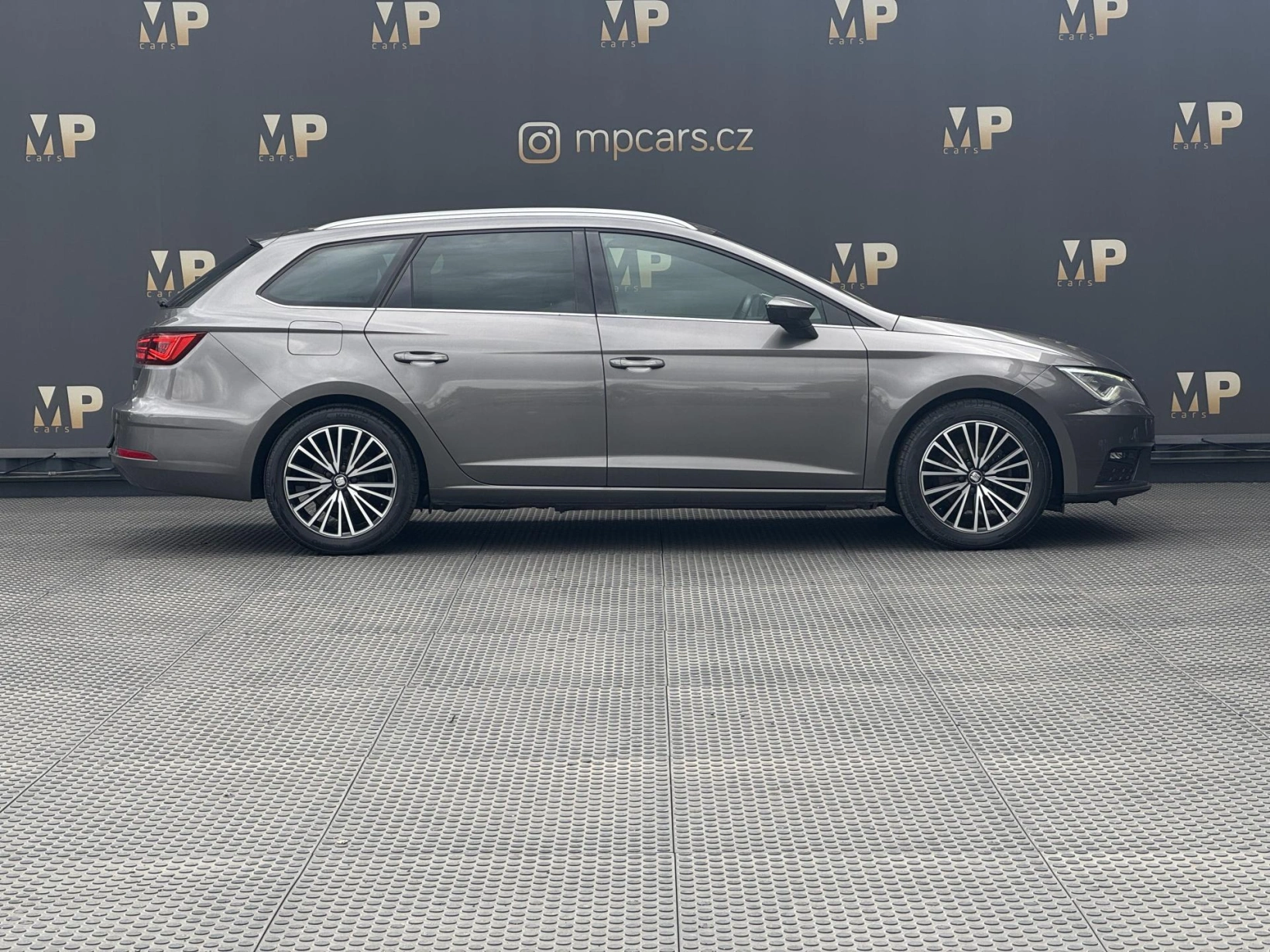 Seat Leon – 1.4TSi MAN Xcellence, PANO