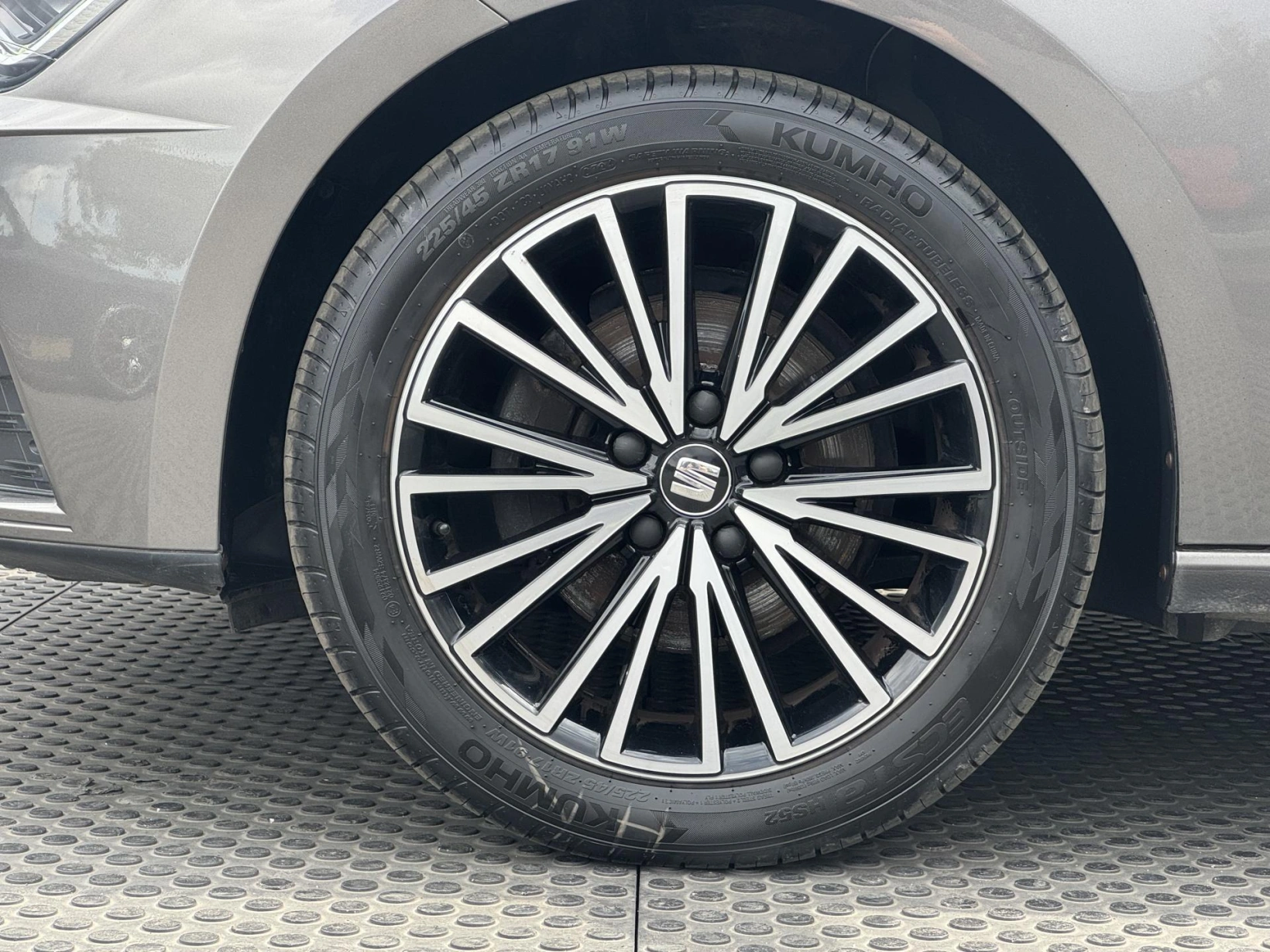 Seat Leon – 1.4TSi MAN Xcellence, PANO