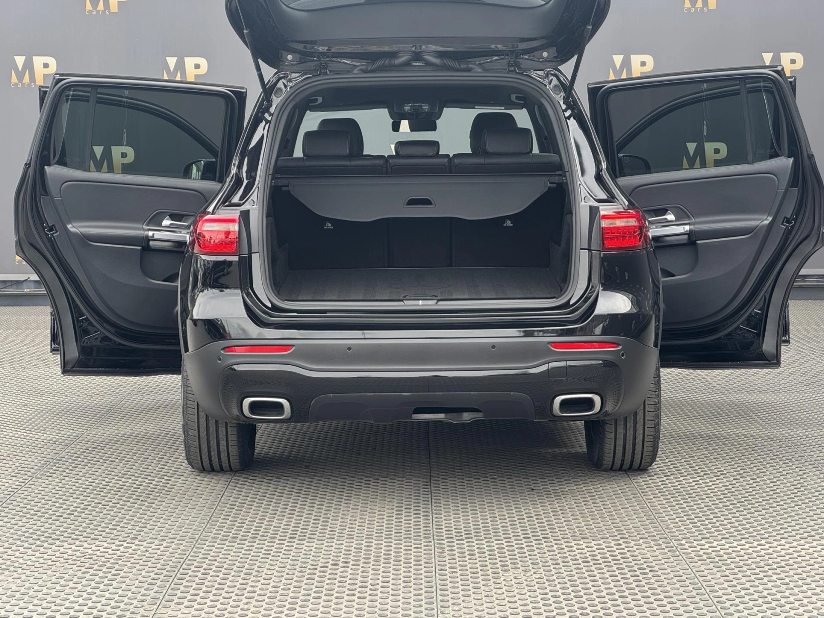 Mercedes-Benz GLB – 200d 4Matic Progressive, DPH