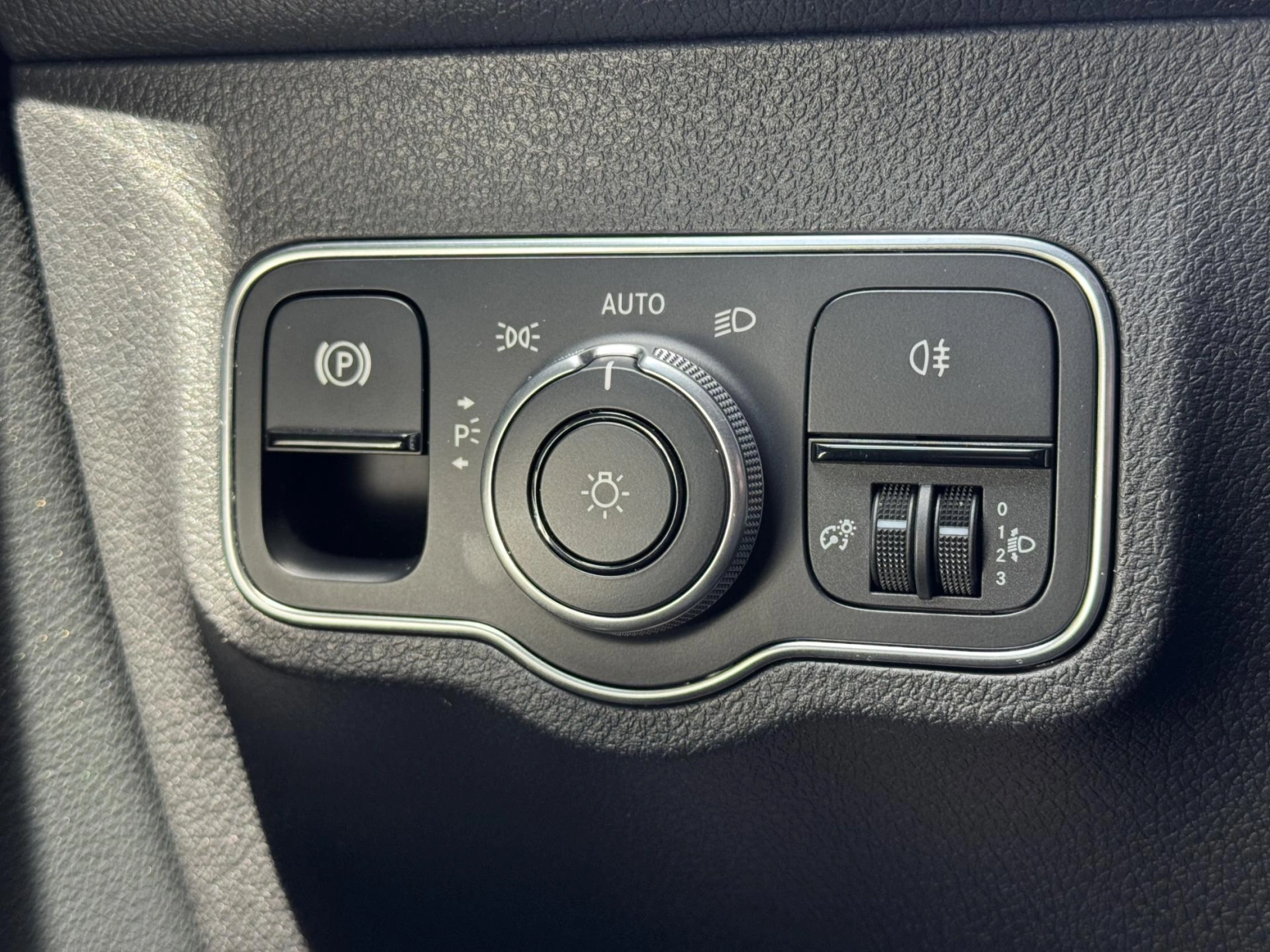 Mercedes-Benz GLB – 200d 4Matic Progressive, DPH