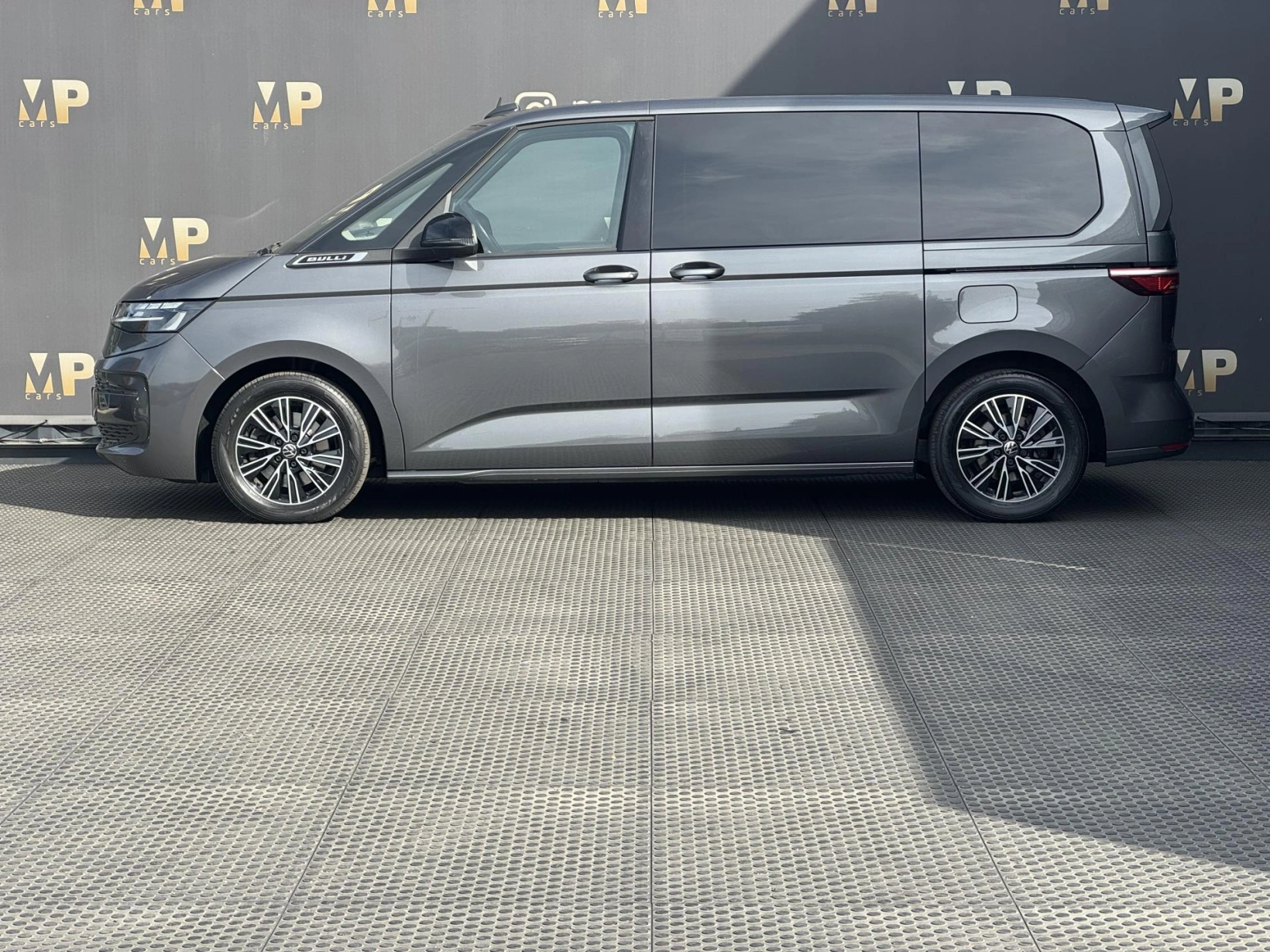 Volkswagen Multivan – T7 2.0TDi Style+, 1.MAJ, DPH