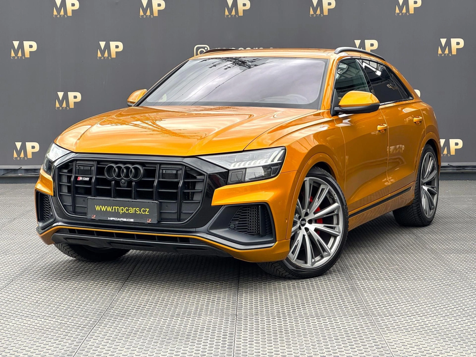 Audi SQ8 – 4.0 V8 TDI B&O Matrix DPH ČR