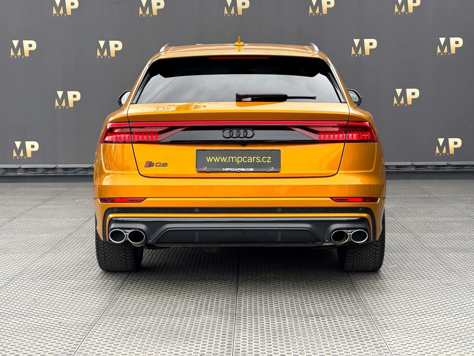 Audi SQ8 – 4.0 V8 TDI B&O Matrix DPH ČR