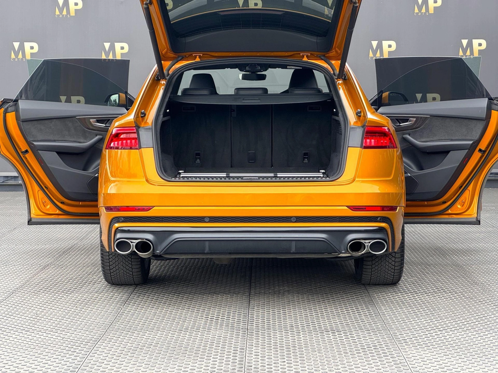 Audi SQ8 – 4.0 V8 TDI B&O Matrix DPH ČR