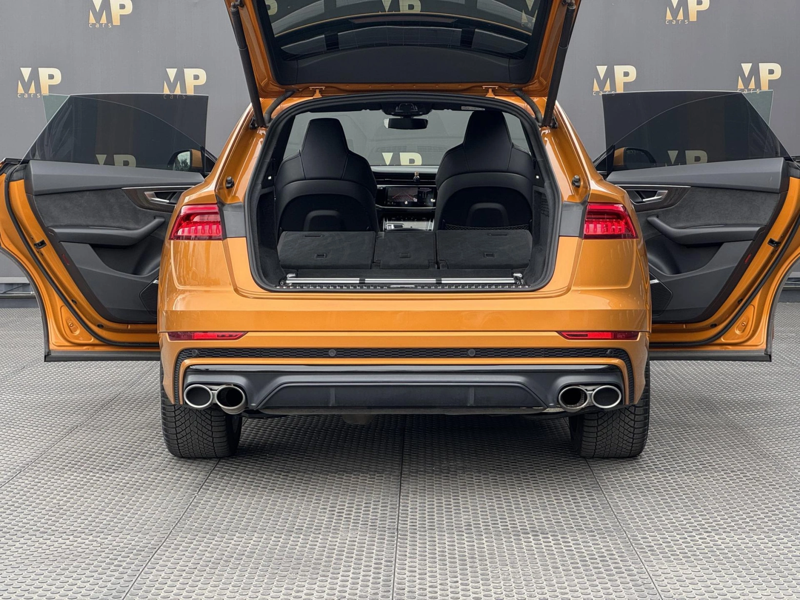 Audi SQ8 – 4.0 V8 TDI B&O Matrix DPH ČR